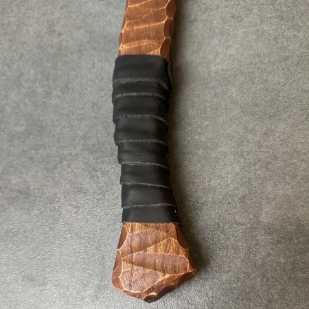 sokyra-kamin-shkirianyi-chokhol-876455062744963